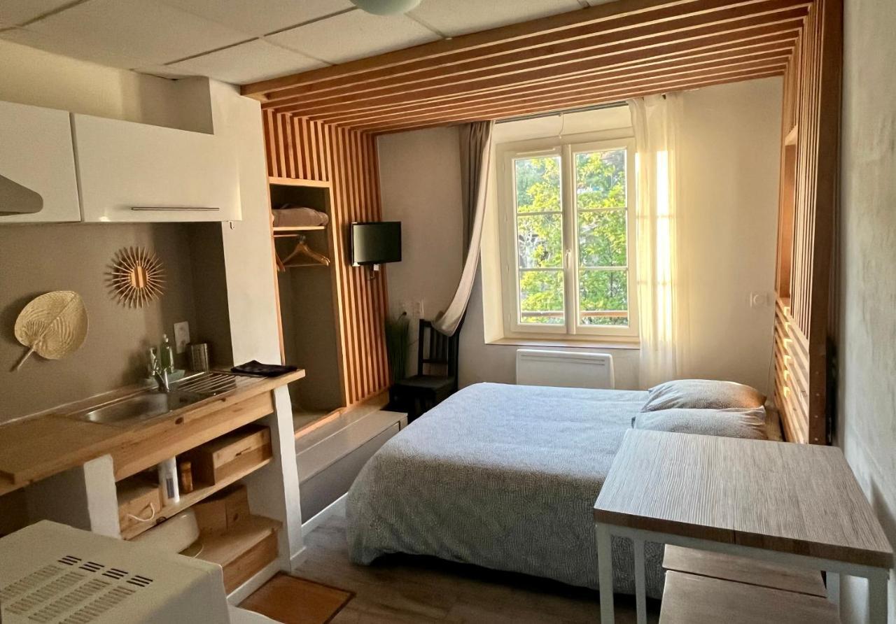 Les Glycines, Charmant Studio Au Calme Dans Batisse De Maitre Proche Du Centre Ville Parking Gratuit Digne-les-Bains Buitenkant foto